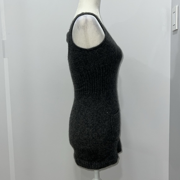 Body Hugging Cashmere Tunic - Picture 3 of 4